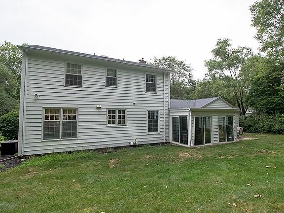 5th image of 9240 Idlewood Dr