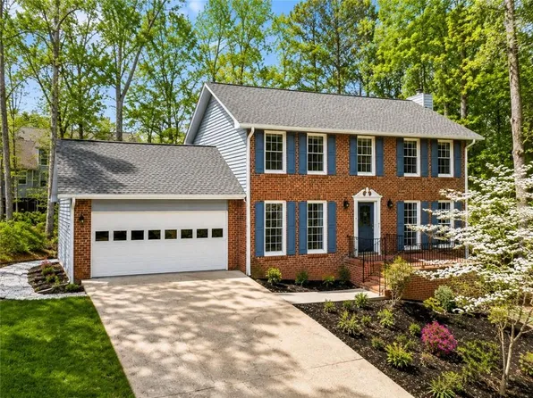 3728 Creekstone Dr, Peachtree Corners, GA 30092