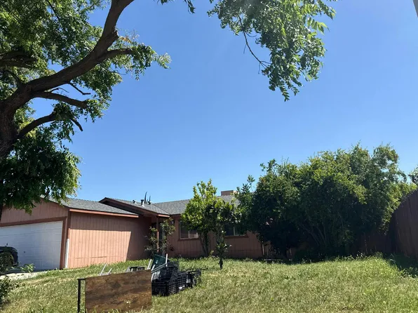 1549 Hammatt Ave, Livingston, CA 95334