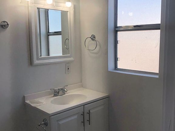 3rd image of 510 W 87th St #108