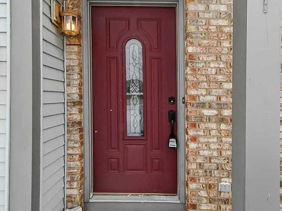 3rd image of 1421 Meadowlark Ln