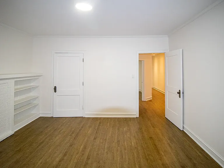 11136 S Vernon Ave #1B — Photo 5