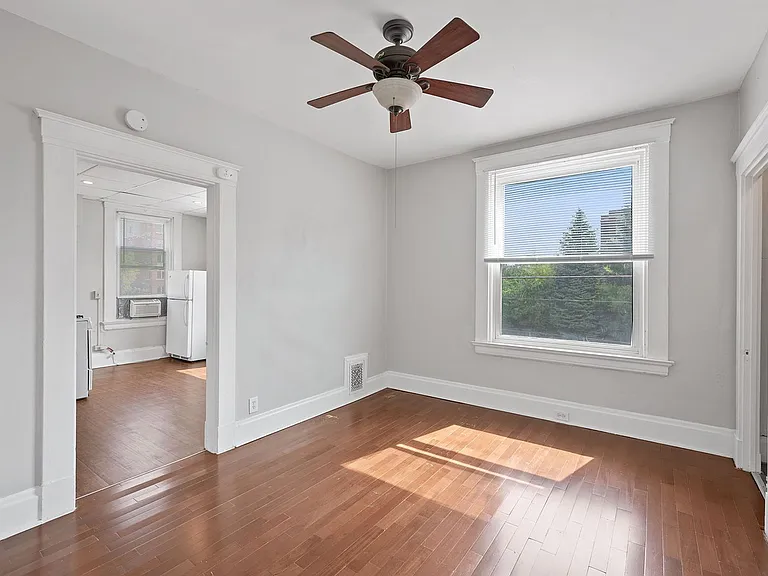 2549 University Ct #3 — Photo 3
