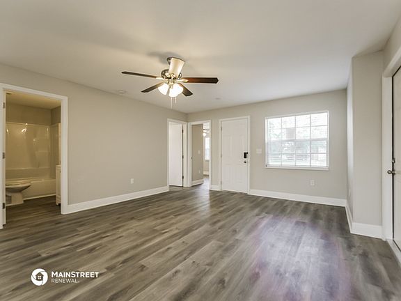 4th image of 1024 Mardi Gras Dr