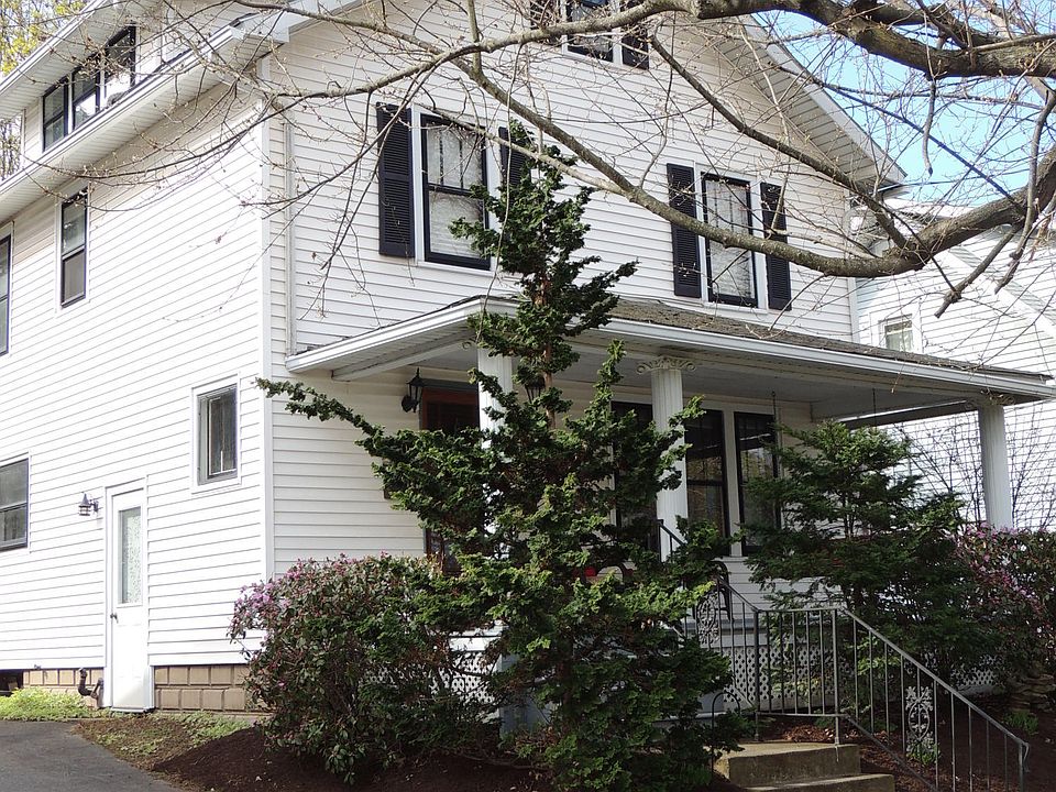 1st image of 230 E Central Ave S