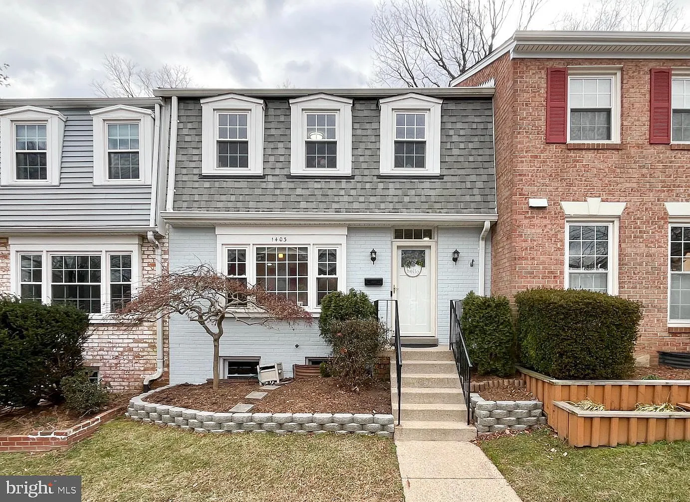 1403 Admiral Dr photo 1