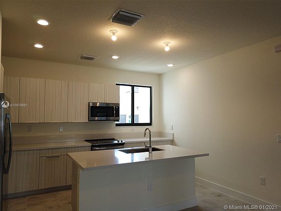 4th image of 4761 NW 84th Ave #4761