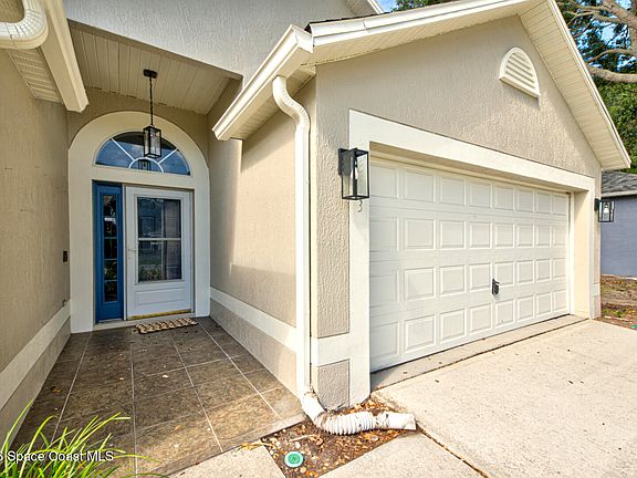2nd image of 3353 Echo Ridge Pl