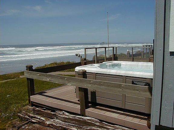 Unlimited ocean view .....