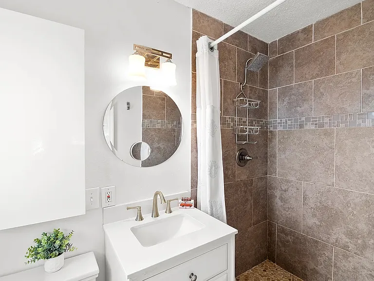 1707 Harbor Dr — Photo 22