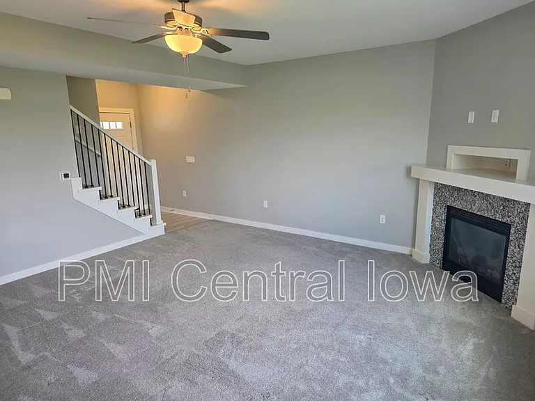9643 Turnpoint Dr — Photo 10
