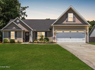 203 Shady Willow Ln, Jacksonville, NC 28546