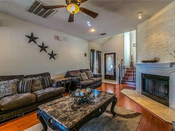 4th image of 1824 Bachman Ct