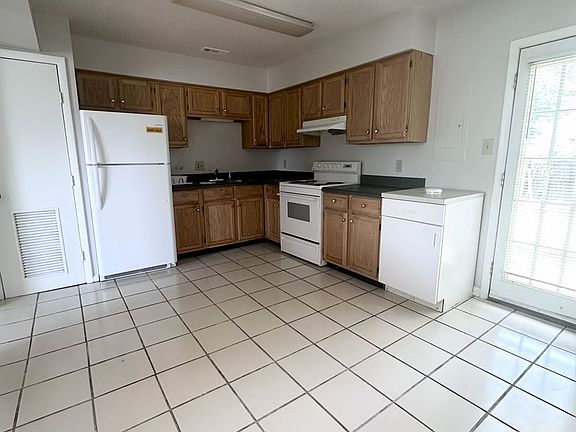 5th image of 1005 Barnacle Ct