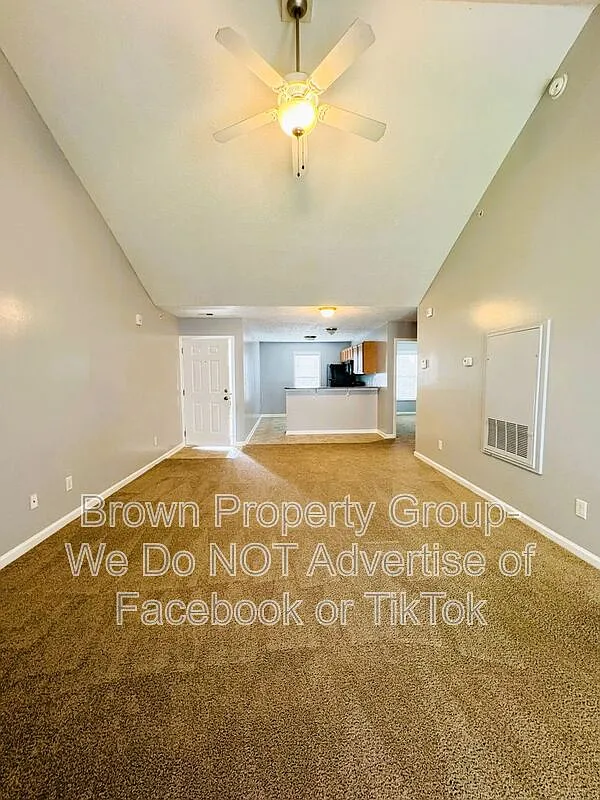 2 bed, 2.0 bath, 1100 sqft, $1,025 — Photo 4
