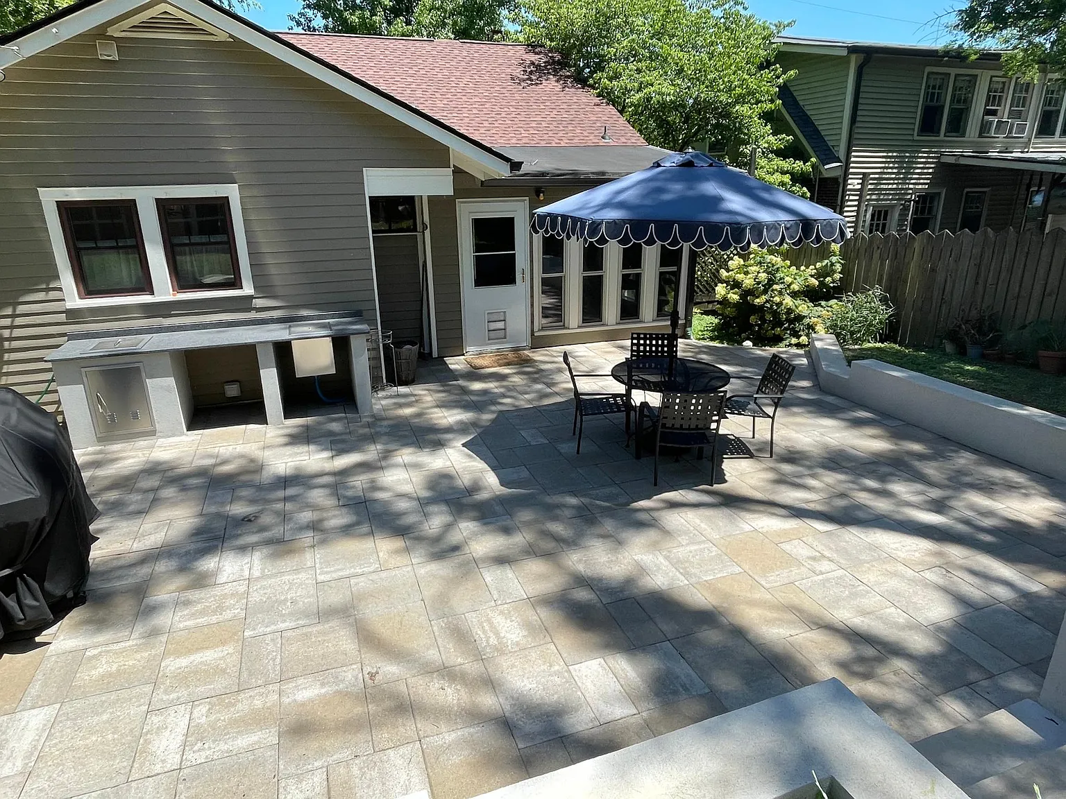 3 bed, 1727 sqft, $3,450 — Photo 3