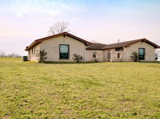 305 Southwind Loop, Seguin, TX 78155