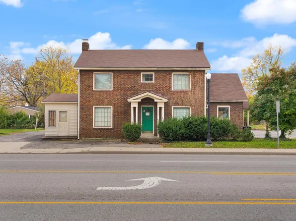 1302 E 10th St, Jeffersonville, IN 47130