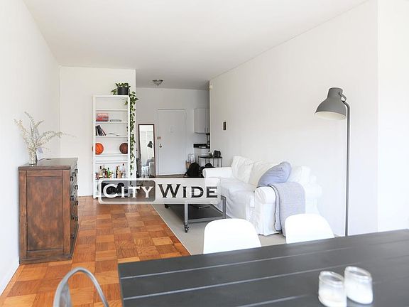 2nd image of 401 E 88th St APT 14C