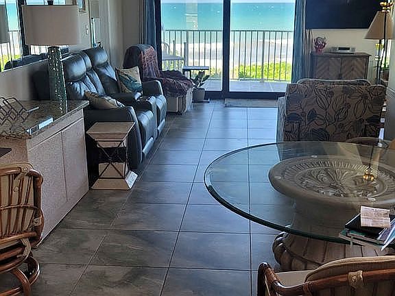 5th image of 3045 Highway A1a #202