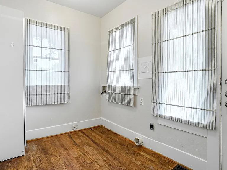 2615 Cockrell Ave — Photo 13