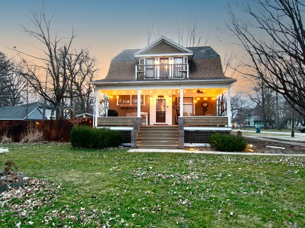 419 E 2nd St, Momence, IL 60954