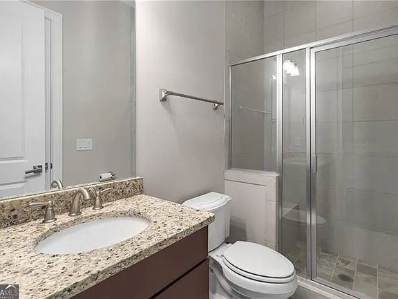 4th image of 4900 Kentwood Dr