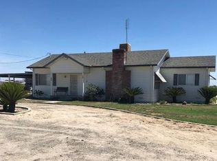 569 E Klepper Ave, Caruthers, CA 93609