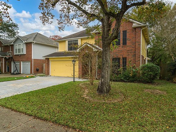 2nd image of 4326 Spoonbill Dr
