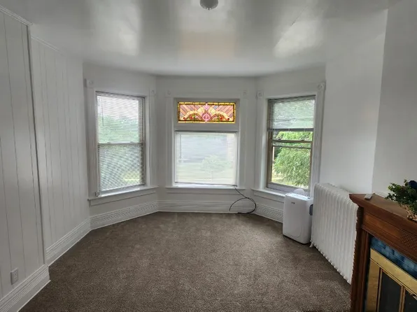 251 E Racine St, 251 E Racine St #2, Jefferson, WI 53549