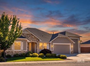 10187 W Purple Ash Dr, Star, ID 83669