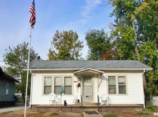 1811 Market St, Metropolis, IL 62960