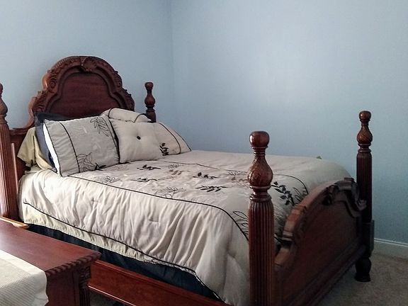 5th image of 207 Knob Hill Dr