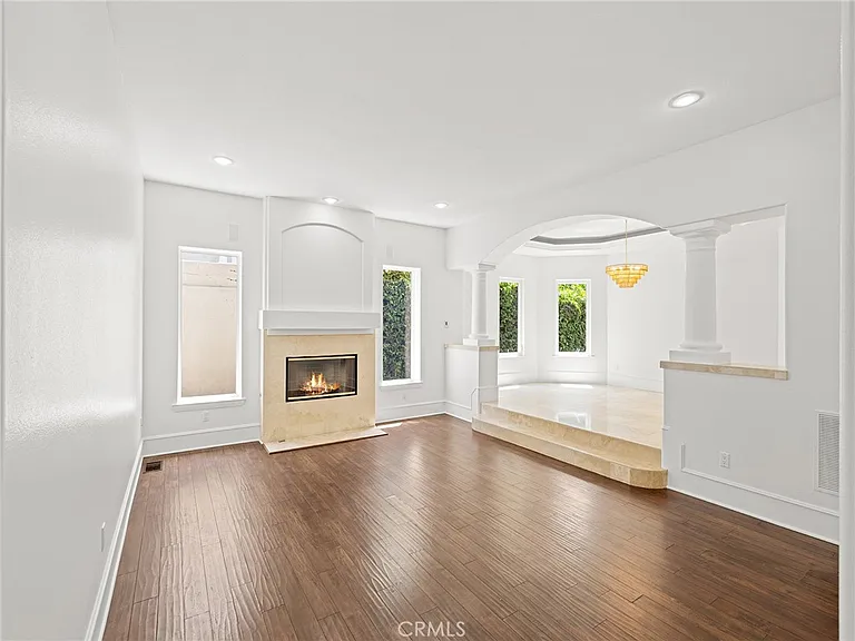 3210 N Ardmore Ave — Photo 18
