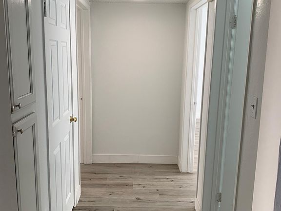 3rd image of 4320 Mammoth Ave