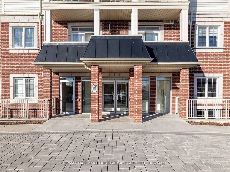 84 Aspen Springs Dr #201 — Photo 5