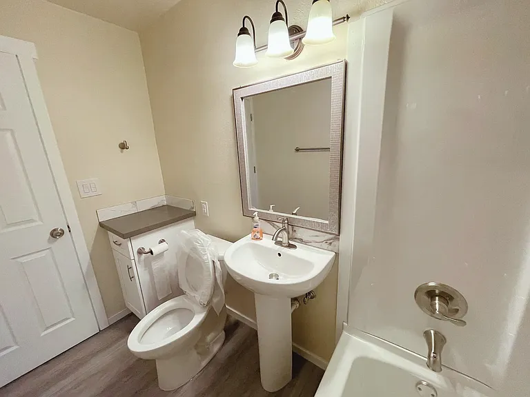 1503 Index Ave NE — Photo 17