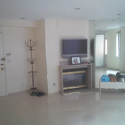 Rented by Brown Harris Stevens | media 19