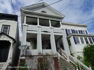 538 Prospect St, Hudson, NY 12534