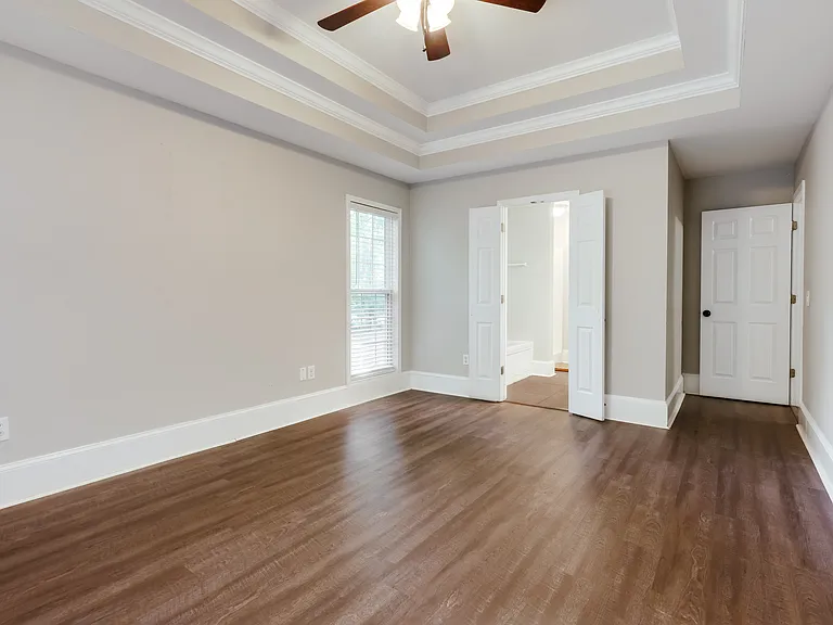 183 Oak Meadows Dr — Photo 16