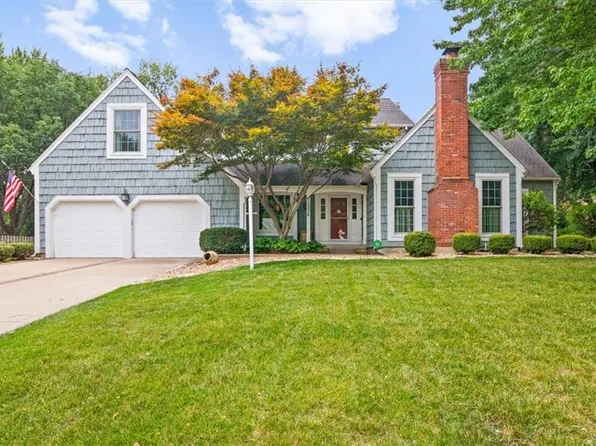 12036 Ballentine St, Overland Park, KS 66213