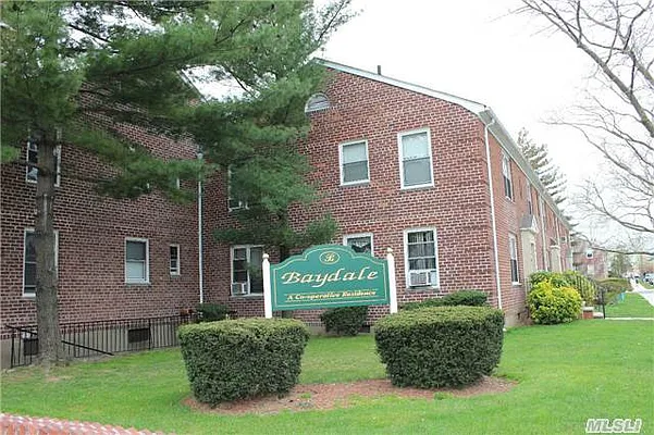 Sold by Anne Donohue Real Estate Inc | media 1