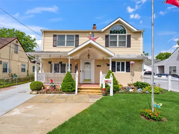 2500 Mermaid Avenue, Wantagh, NY 11793