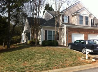 8719 Fox Chase Ln, Charlotte, NC 28269