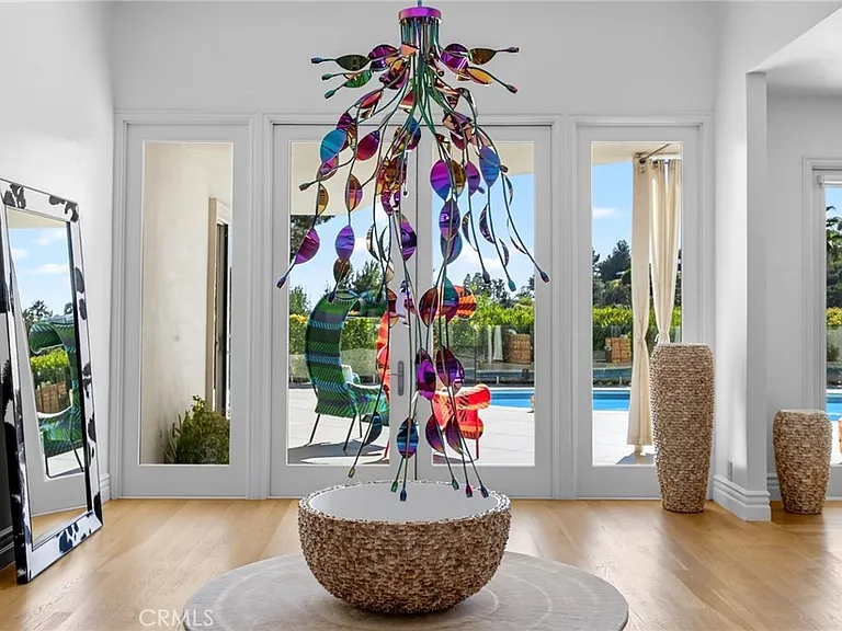 1625 Loma Vista Dr — Photo 10