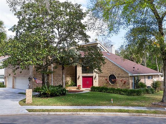 5th image of 425 Wild Oak Cir