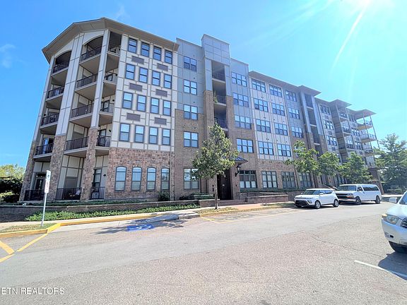 2nd image of 445 W Blount Ave APT 517