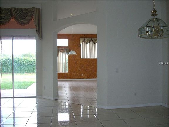 3rd image of 27706 Mulholland Ct