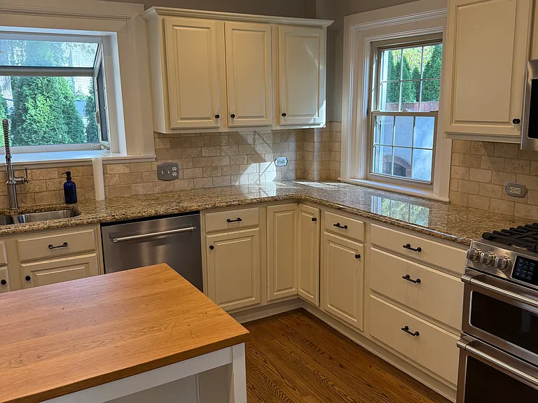2629 E Broad St — Photo 6