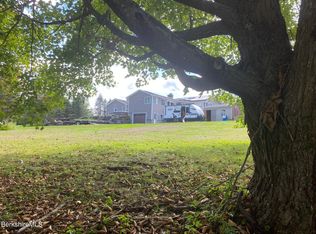 554 Main St, Becket, MA 01223